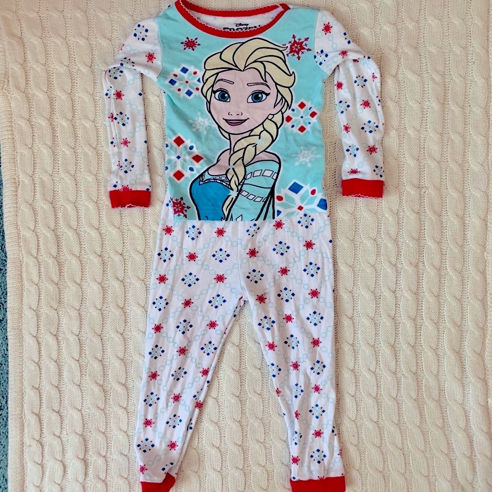 2/$10 Elsa frozen pajamas